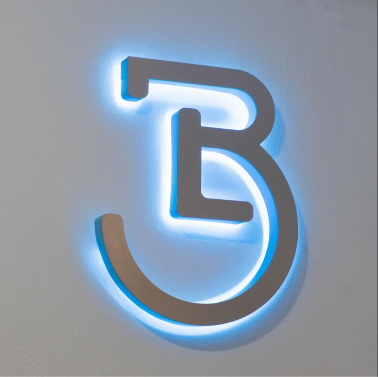 Logotipo Letras 3D Bello